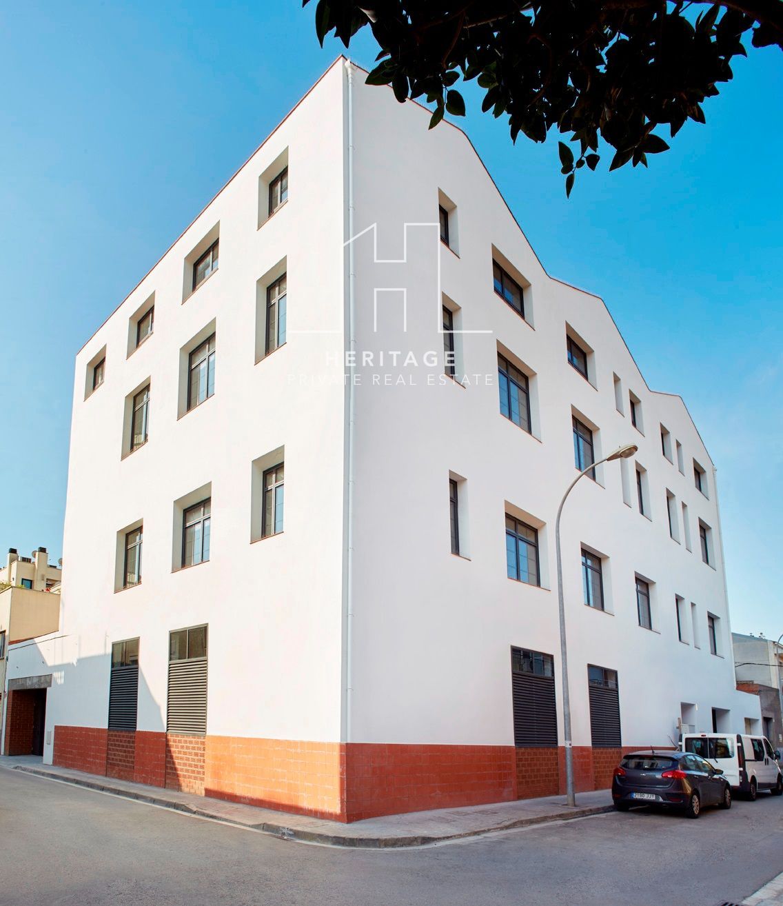 Garatge en lloguer Badalona, Barcelona. Ref: 1433. Heritage Real Estate