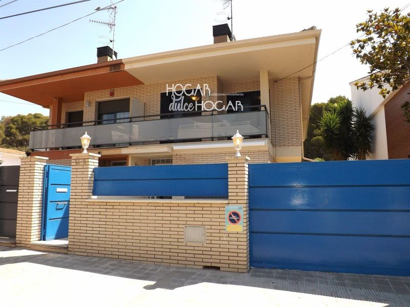 Adosado en venta Segur De Calafell, Tarragona. Ref: 1692. HOGAR DULCE HOGAR