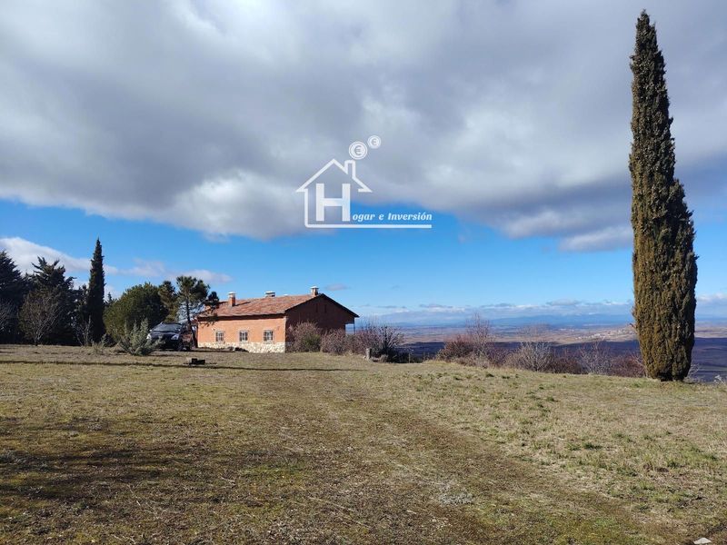 Chalet Independiente en venta Trijueque, Guadalajara. Ref: 1106. Hogar e Inversión