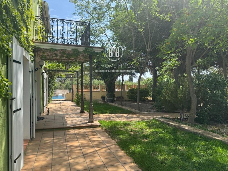 Chalet Independiente en venta Santa Oliva, Tarragona. Ref: 1665. At Home Fincas