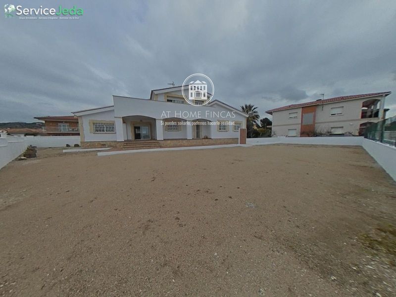 Chalet Independiente en venta Roda De Bara, Tarragona. Ref: 2467. At Home Fincas