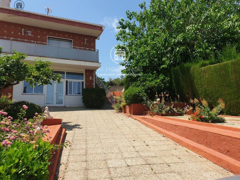 Chalet Independiente en venta El Vendrell, Tarragona. Ref: 2516. At Home Fincas