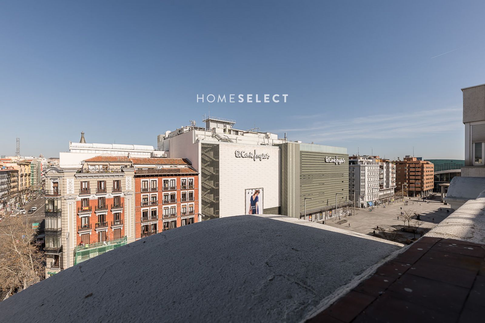 Home Select presenta este estupendo ático exterior, que se alquila completamente amueblado, en el barrio de Salamanca. - Foto 35