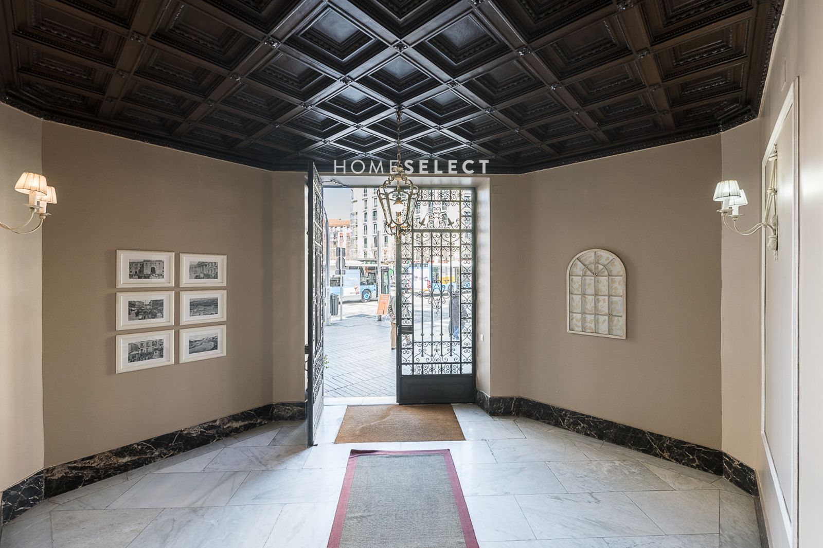 Home Select presenta este estupendo ático exterior, que se alquila completamente amueblado, en el barrio de Salamanca. - Foto 40