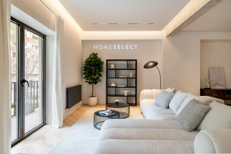Flat for sale Madrid. Ref: 4143. Home Select