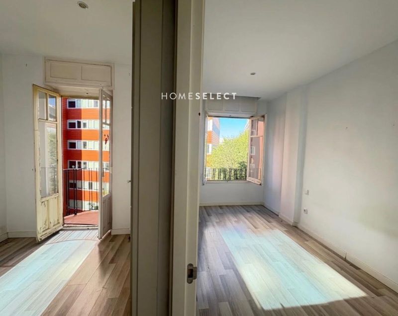 Flat for sale Madrid. Ref: 4342. Home Select