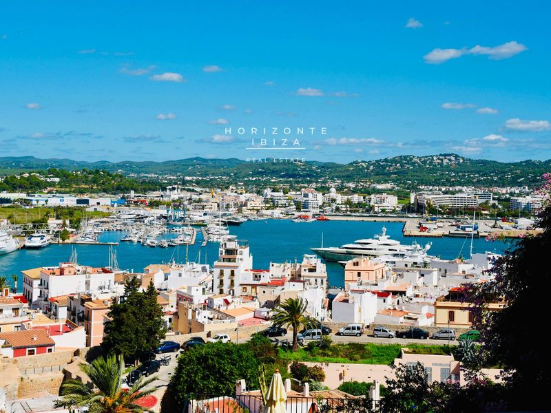 Apartamento en venta Ibiza, Baleares. Ref: 1002. HORIZONTE IBIZA REAL ESTATE