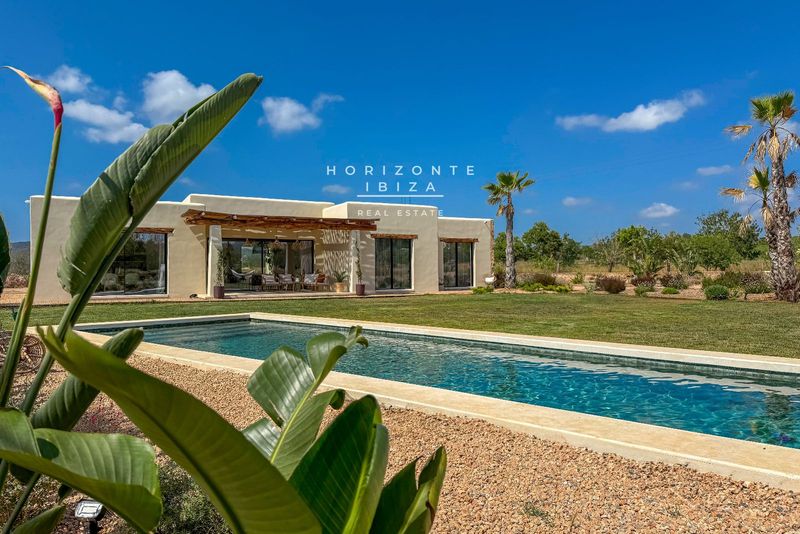 Casa en venta Sant Antoni de Portmany, Baleares. Ref: 1106. HORIZONTE IBIZA REAL ESTATE