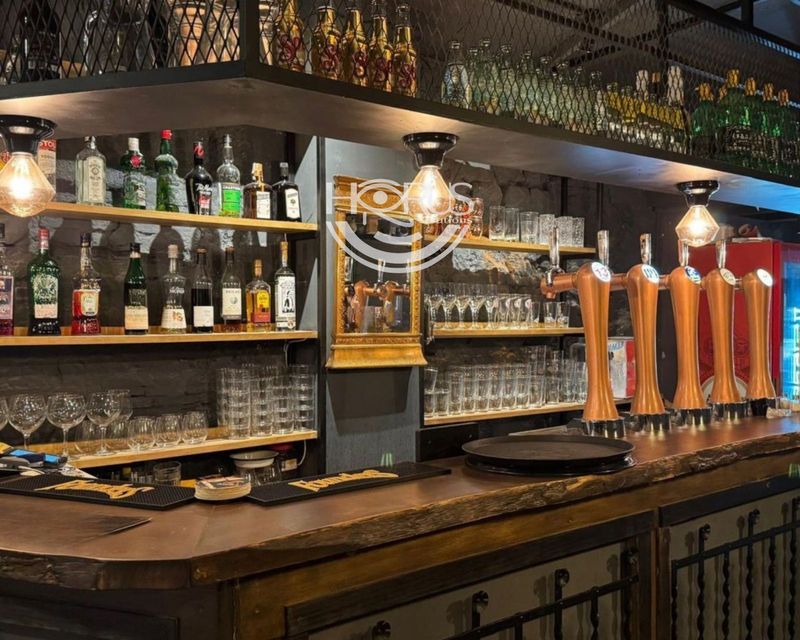 Local de Hostelería en traspaso Barcelona. Ref: 1013. Horus Solutions