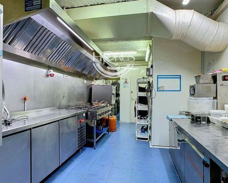 Local de Hostelería en traspaso Barcelona. Ref: 1078. Horus Solutions