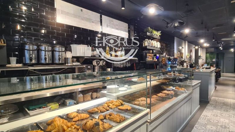 Local de Hostelería en traspaso Barcelona. Ref: 1141. Horus Solutions