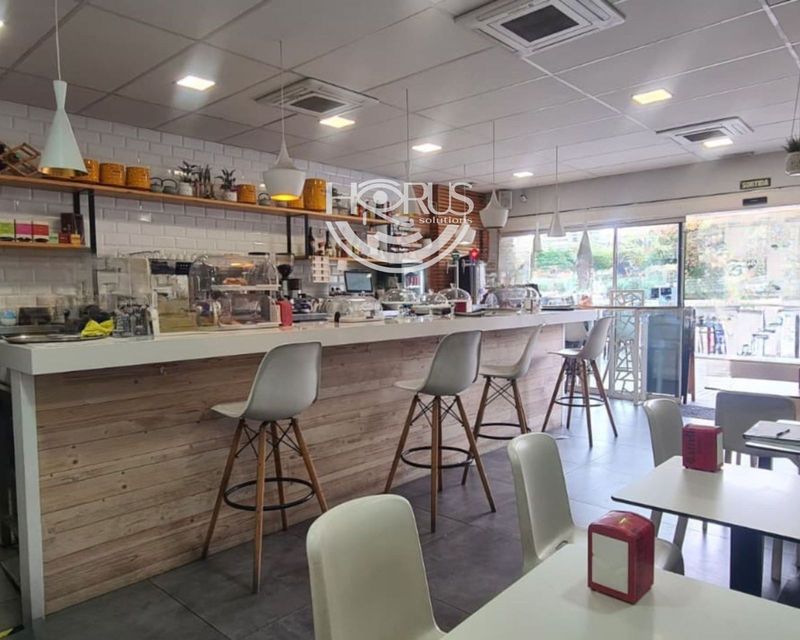 Local de Hostelería en traspaso Barcelona. Ref: 1166. Horus Solutions