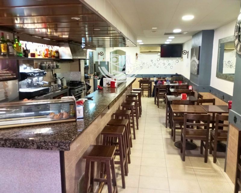 Local Comercial en traspaso Barcelona. Ref: 1204. Horus Solutions