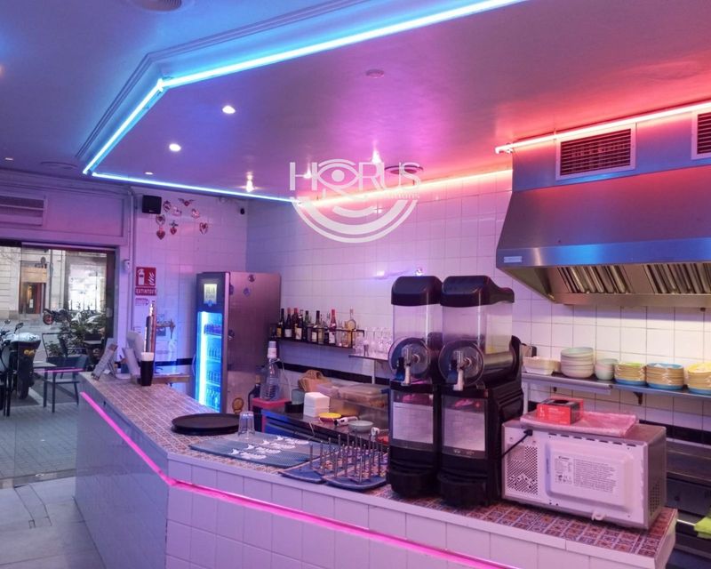 Local de Hostelería en traspaso Barcelona. Ref: 1208. Horus Solutions