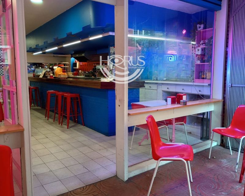 Local Comercial en traspaso Barcelona. Ref: 1220. Horus Solutions
