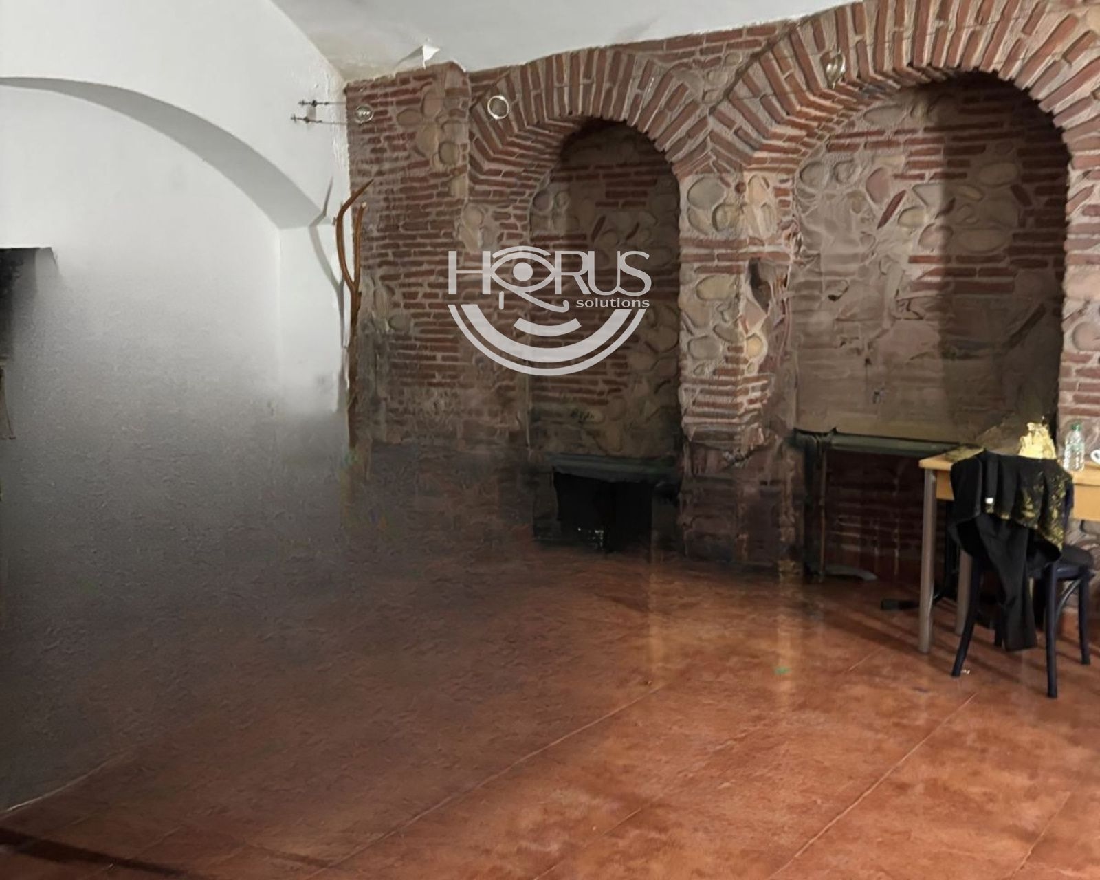 BAR-RESTAURANTE  CON TERRAZA: UN ACTIVO HOSTELERO CON MUCHO POR EXPLOTAR