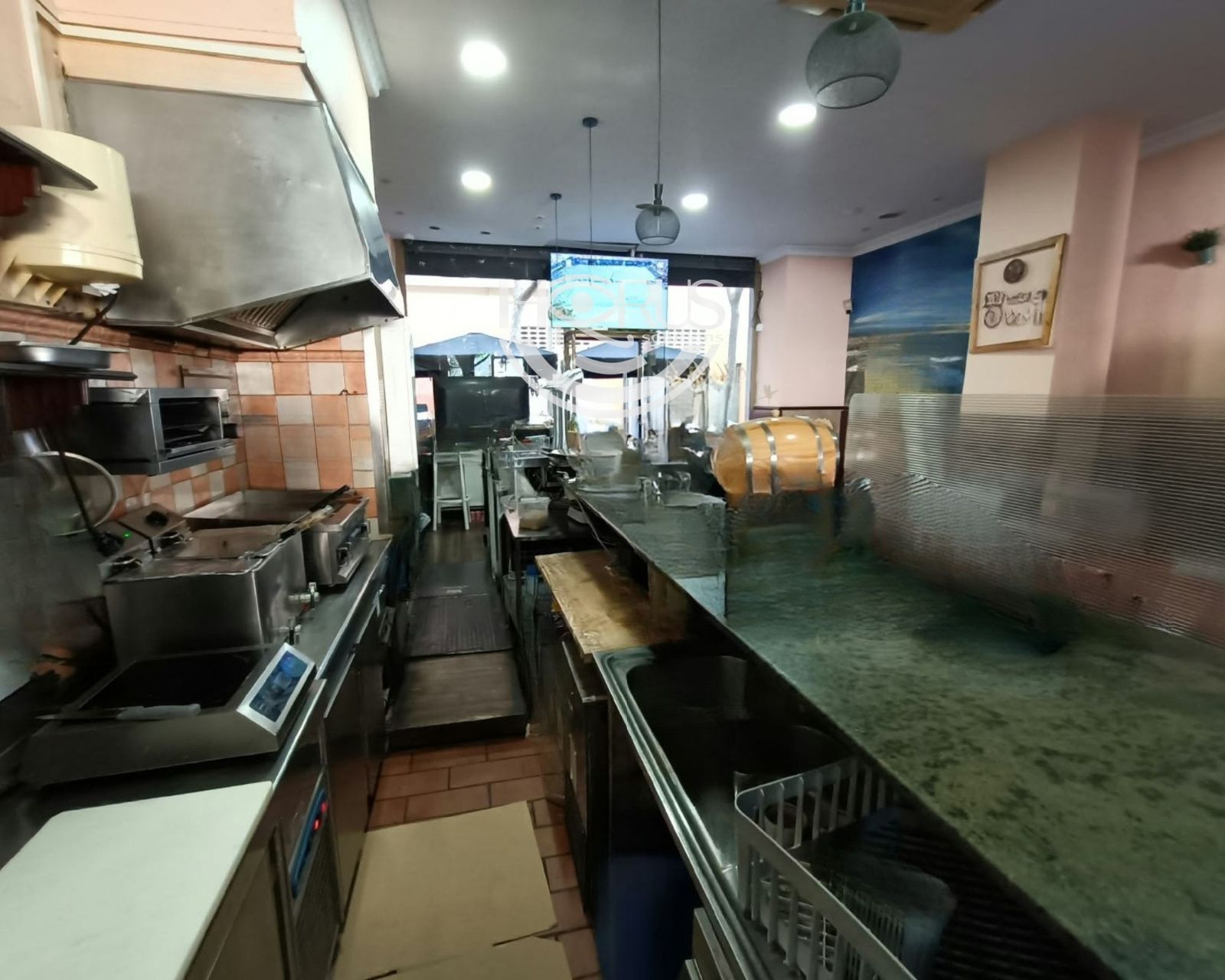 BAR-CAFETERÍA EN SANT MARTÍ: TERRAZA, CLIENTELA Y OPERATIVA EN PLENO RENDIMIENTO - Foto 4