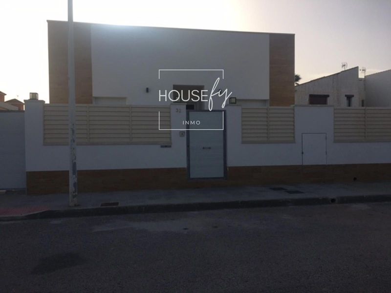Chalet Independiente en venta Almoradí, Alicante. Ref: 1026. Inmo Housefy