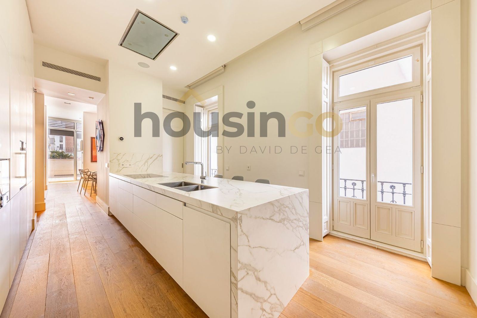 Vivienda - Piso con 8 balcones en alquiler en Calle Jorge Juan