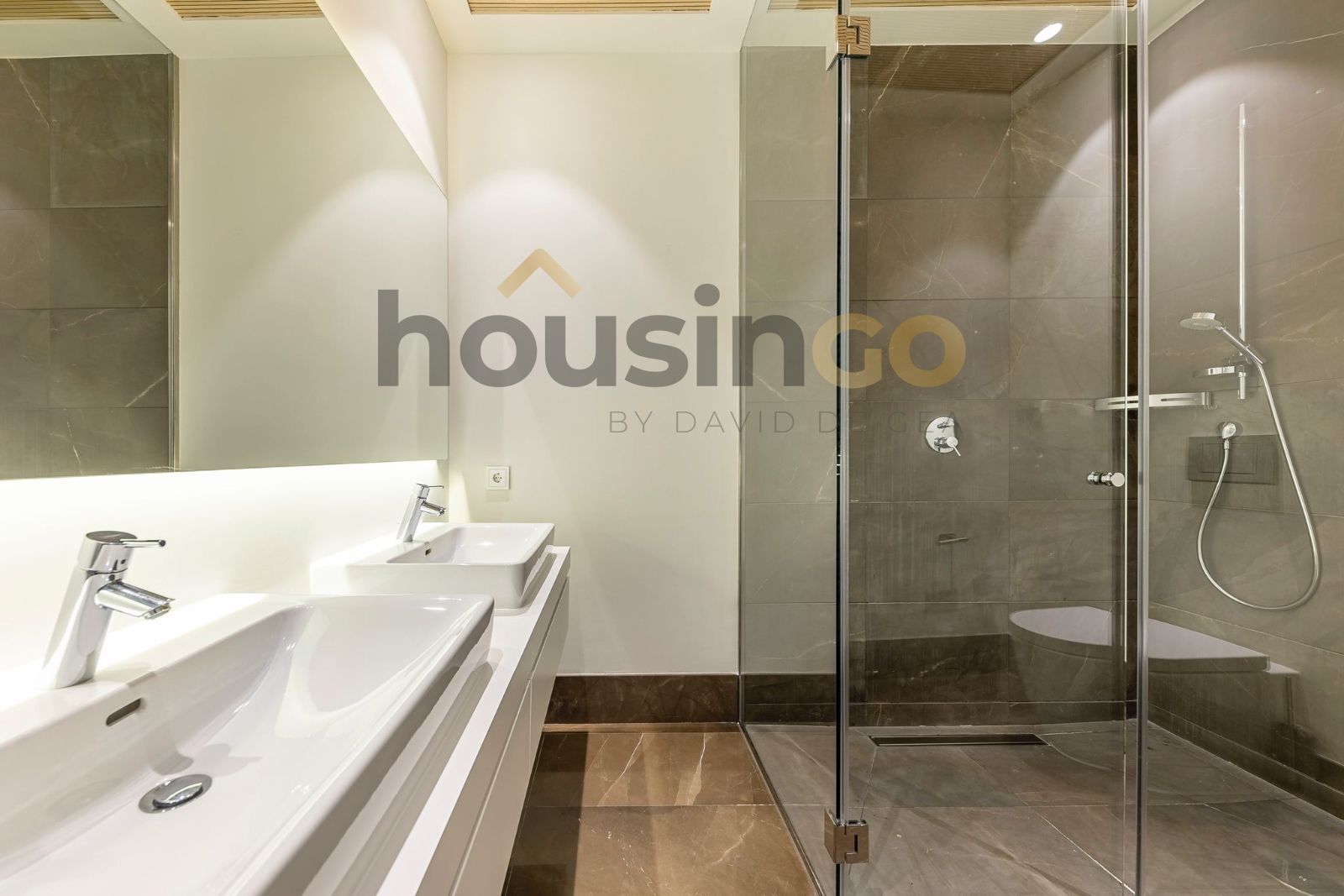 Vivienda - Piso con 8 balcones en alquiler en Calle Jorge Juan