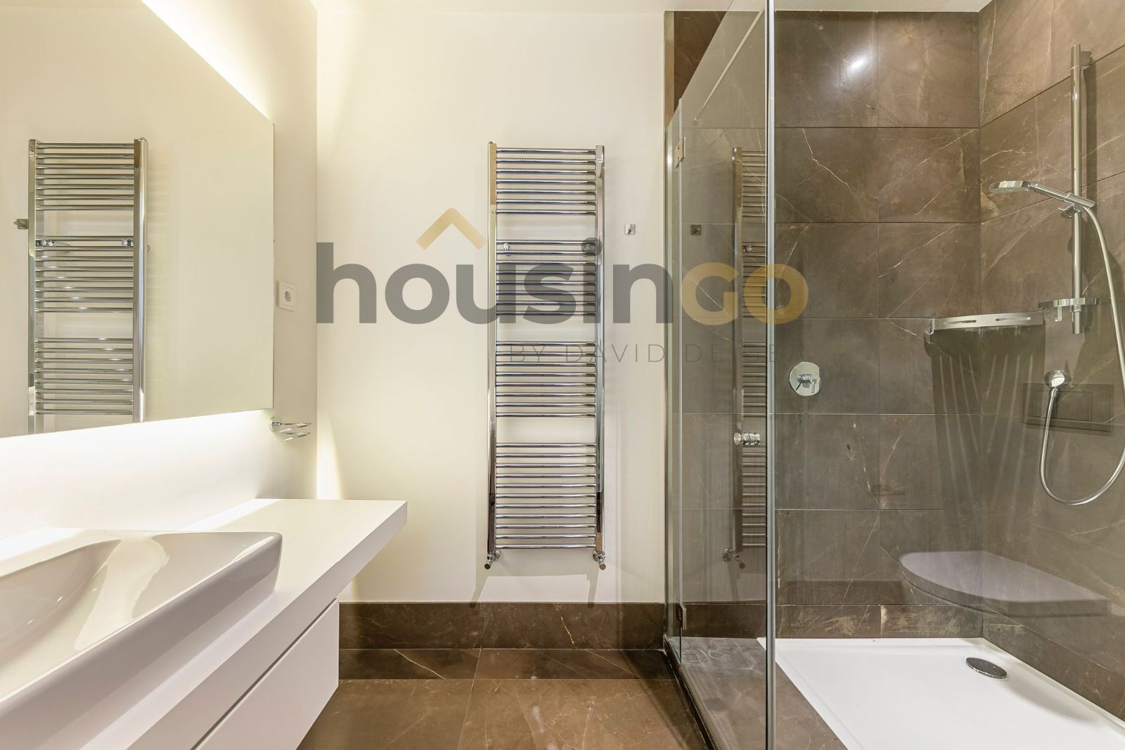 Vivienda - Piso con 8 balcones en alquiler en Calle Jorge Juan