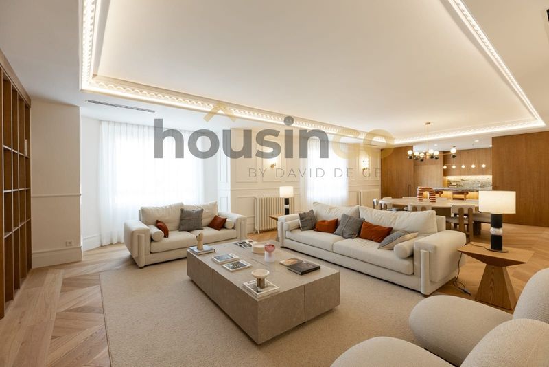Modern 3-bed apartment with lift in Ayala, Salamanca