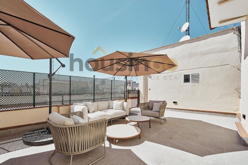 2-bed penthouse with terrace in Goya, Salamanca