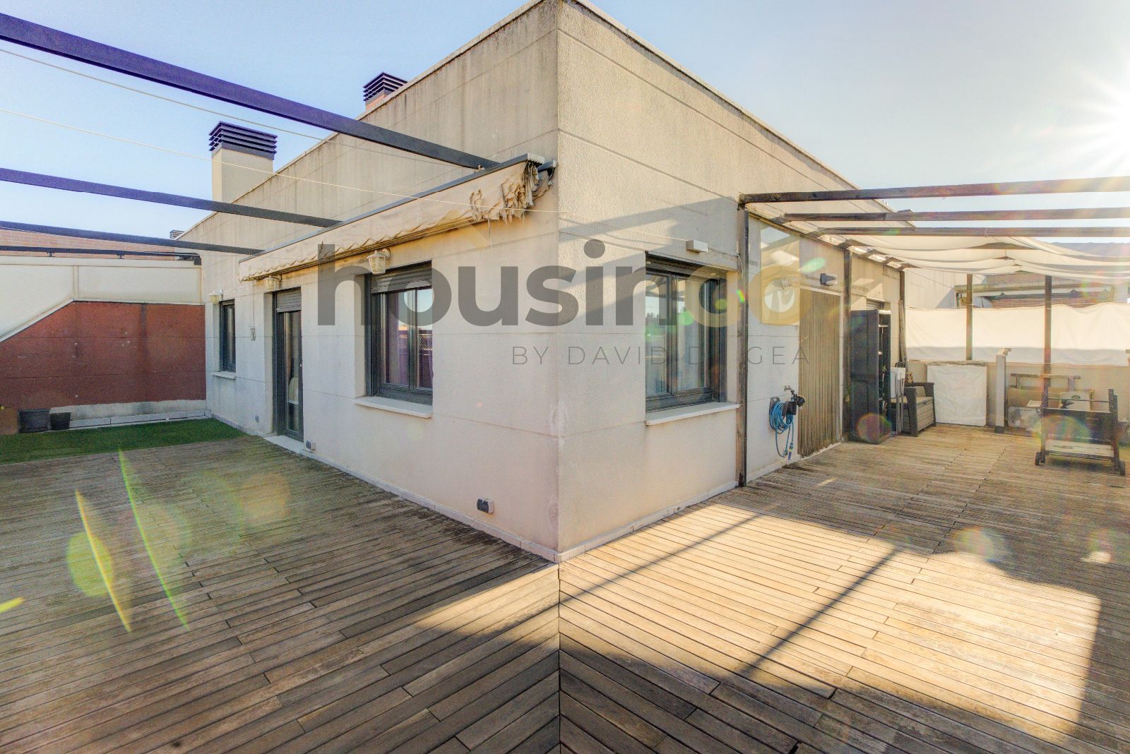 Ático en alquiler Madrid. Ref: 7085. HousinGo