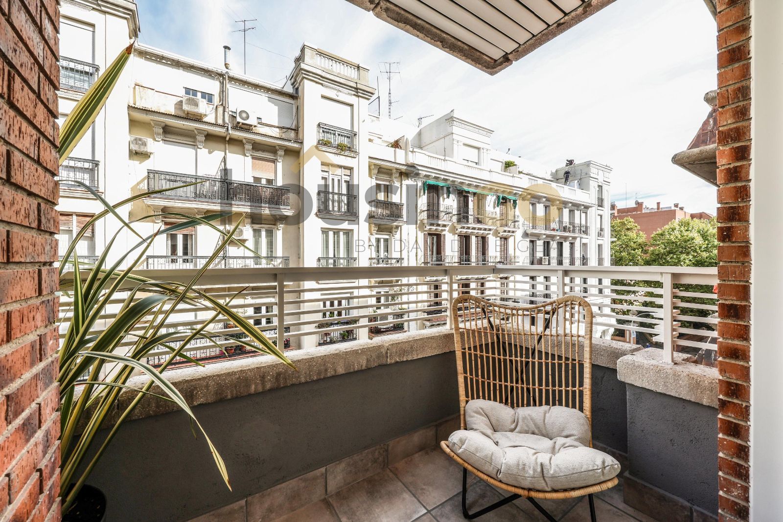 Flat for sale Madrid. Ref: 7233. HousinGo