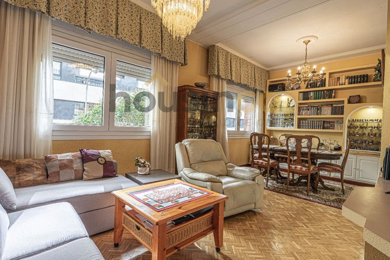 4-bed apartment with lift in Nuevos Ministerios, Chamberí
