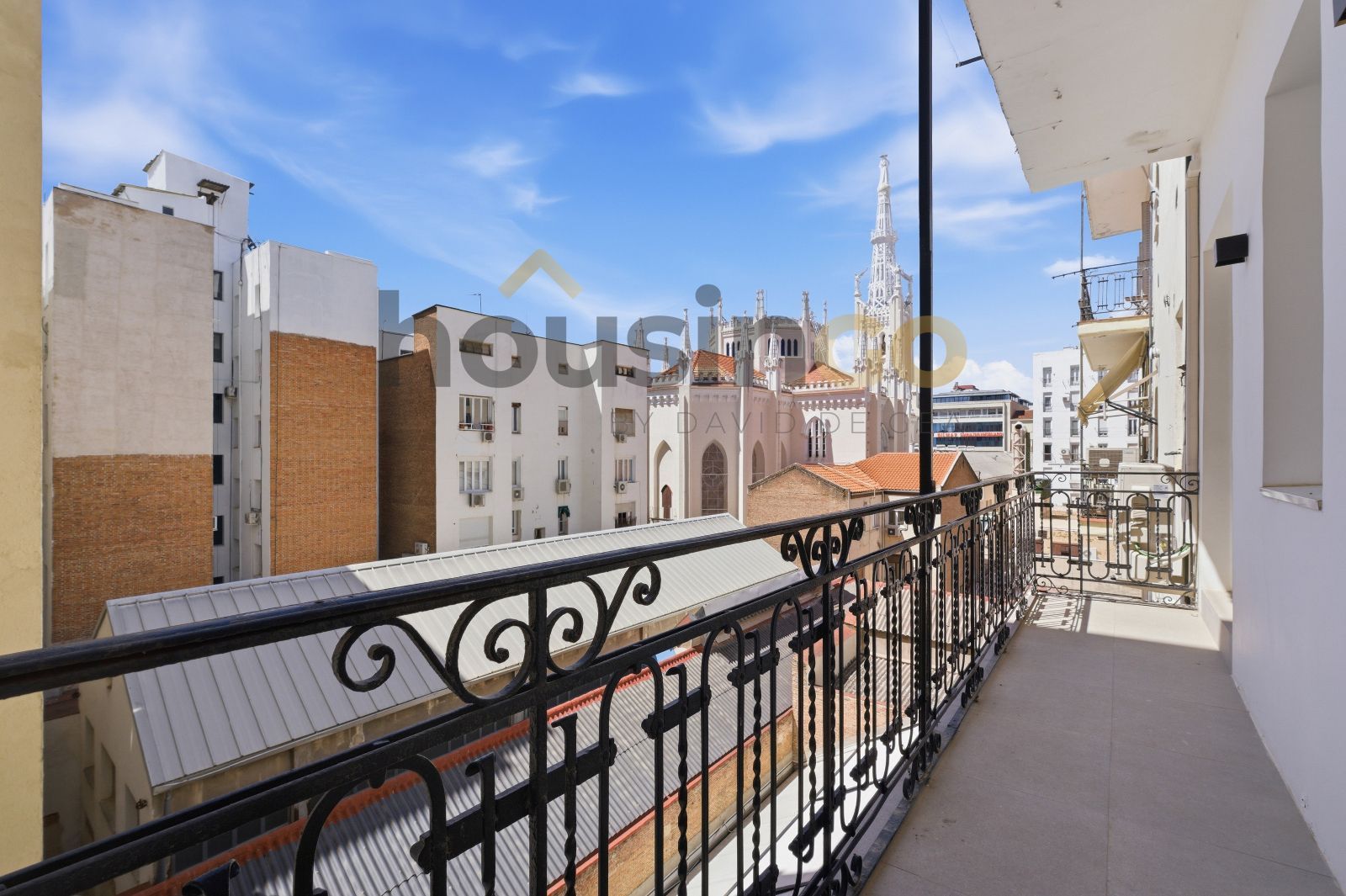 Flat for sale Madrid. Ref: 7499. HousinGo