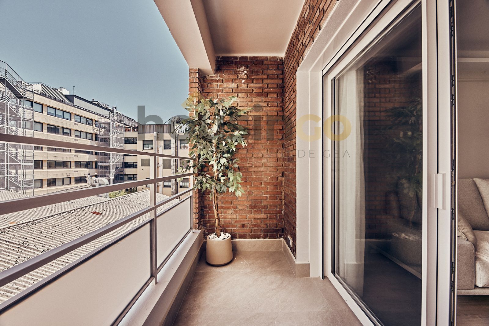 Flat for sale Madrid. Ref: 7702. HousinGo