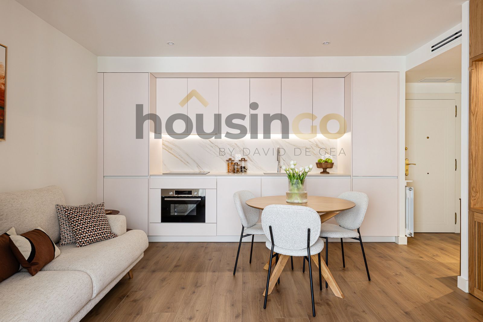 Flat for sale Madrid. Ref: 7718. HousinGo