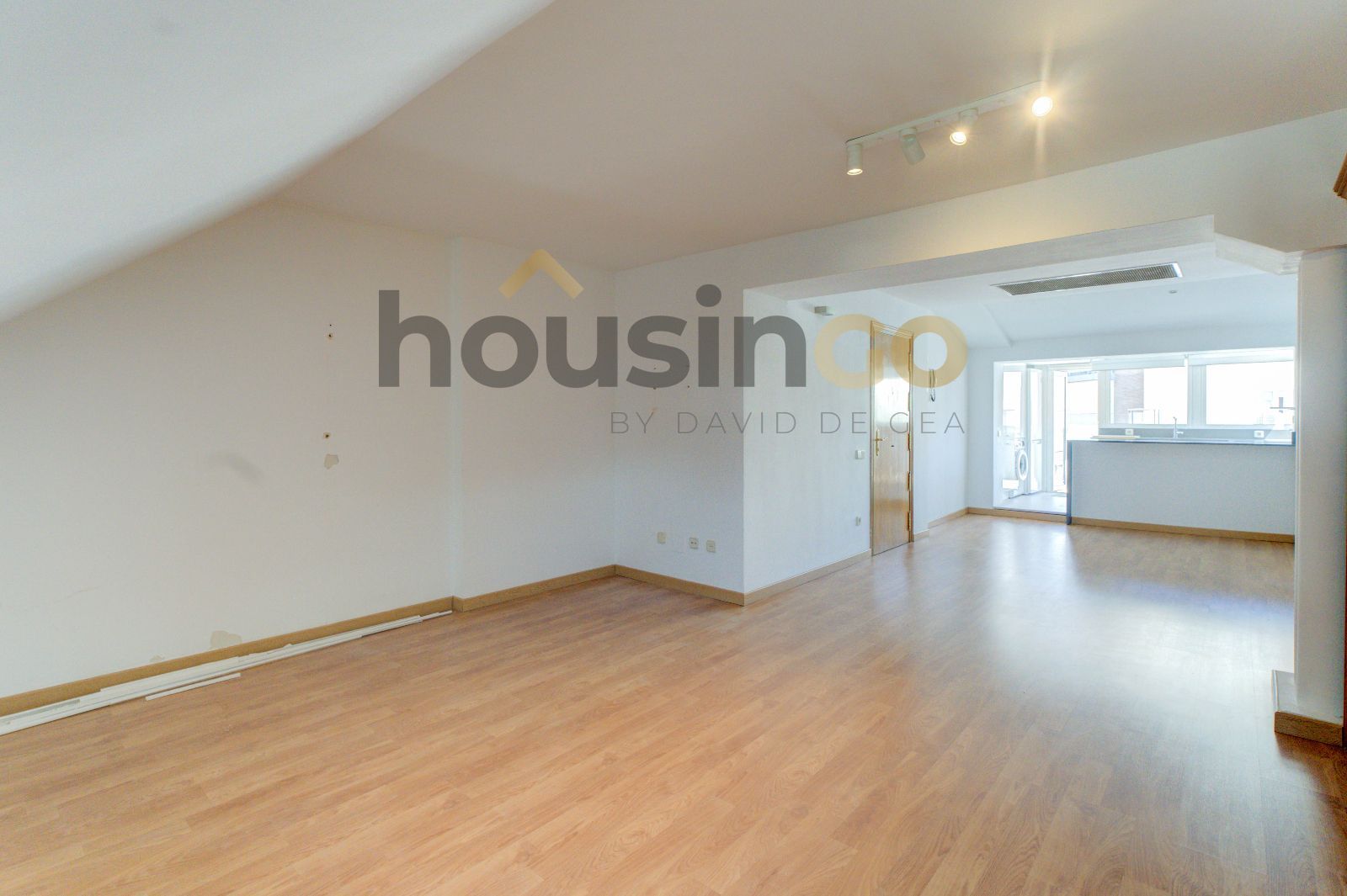 Vivienda - Ático en alquiler en Avenida de Concha Espina