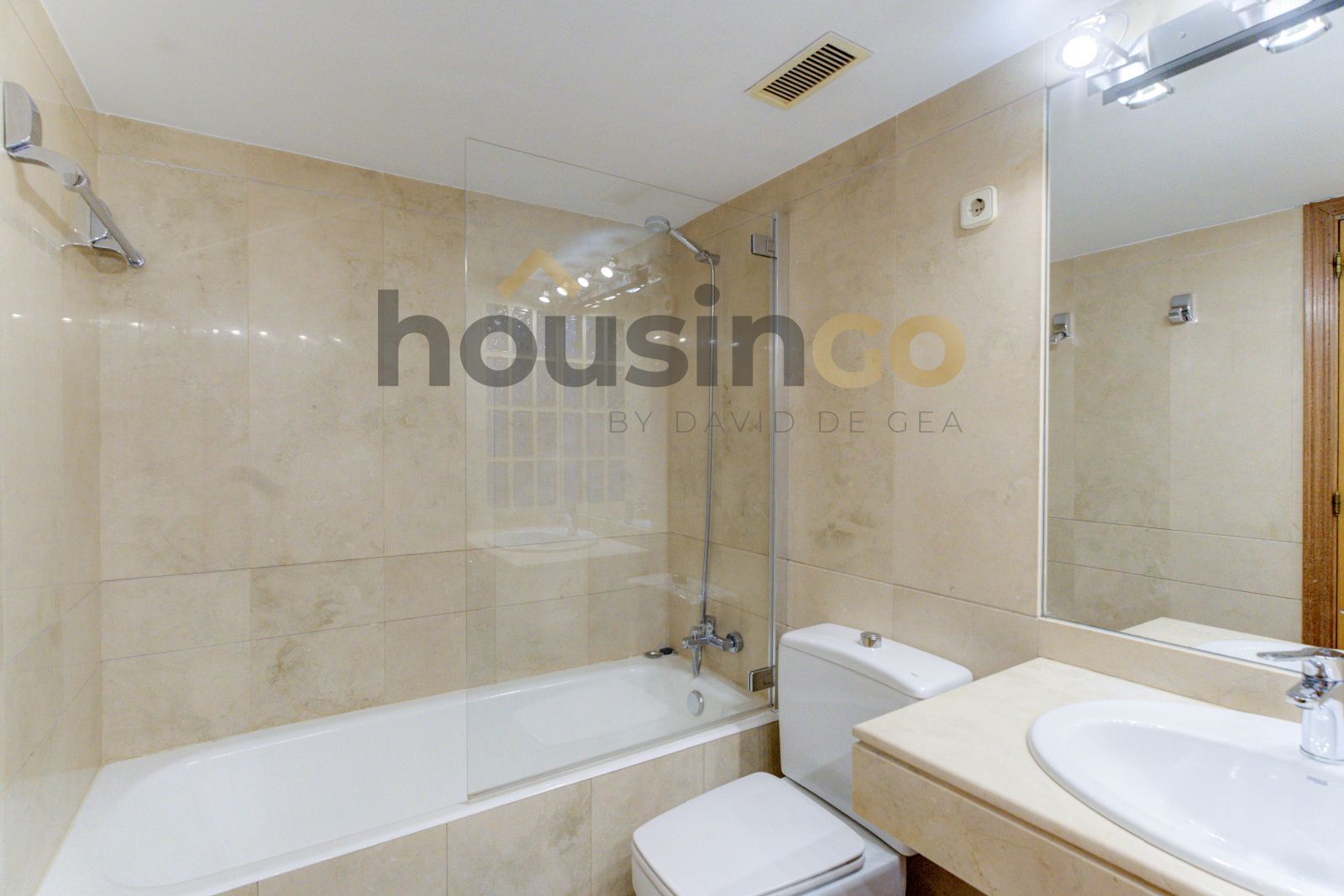 Vivienda - Ático en alquiler en Avenida de Concha Espina