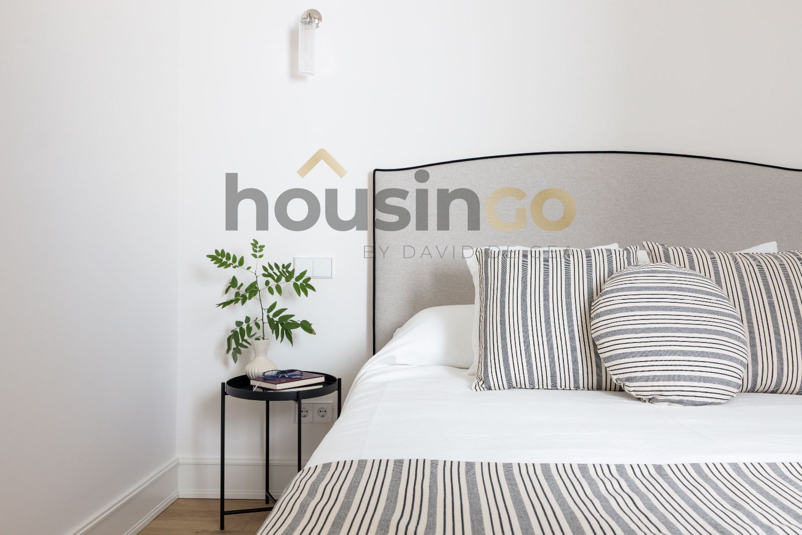 Vivienda - Ático en alquiler en Calle  Luchana
