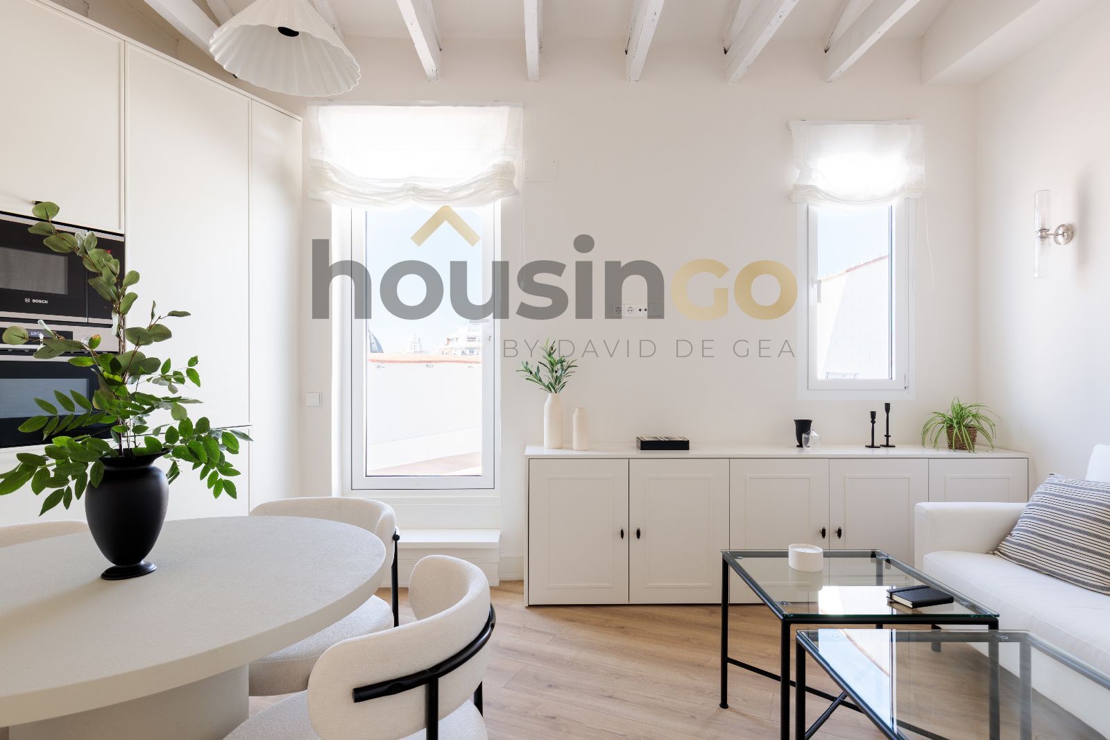 Vivienda - Ático en alquiler en Calle  Luchana
