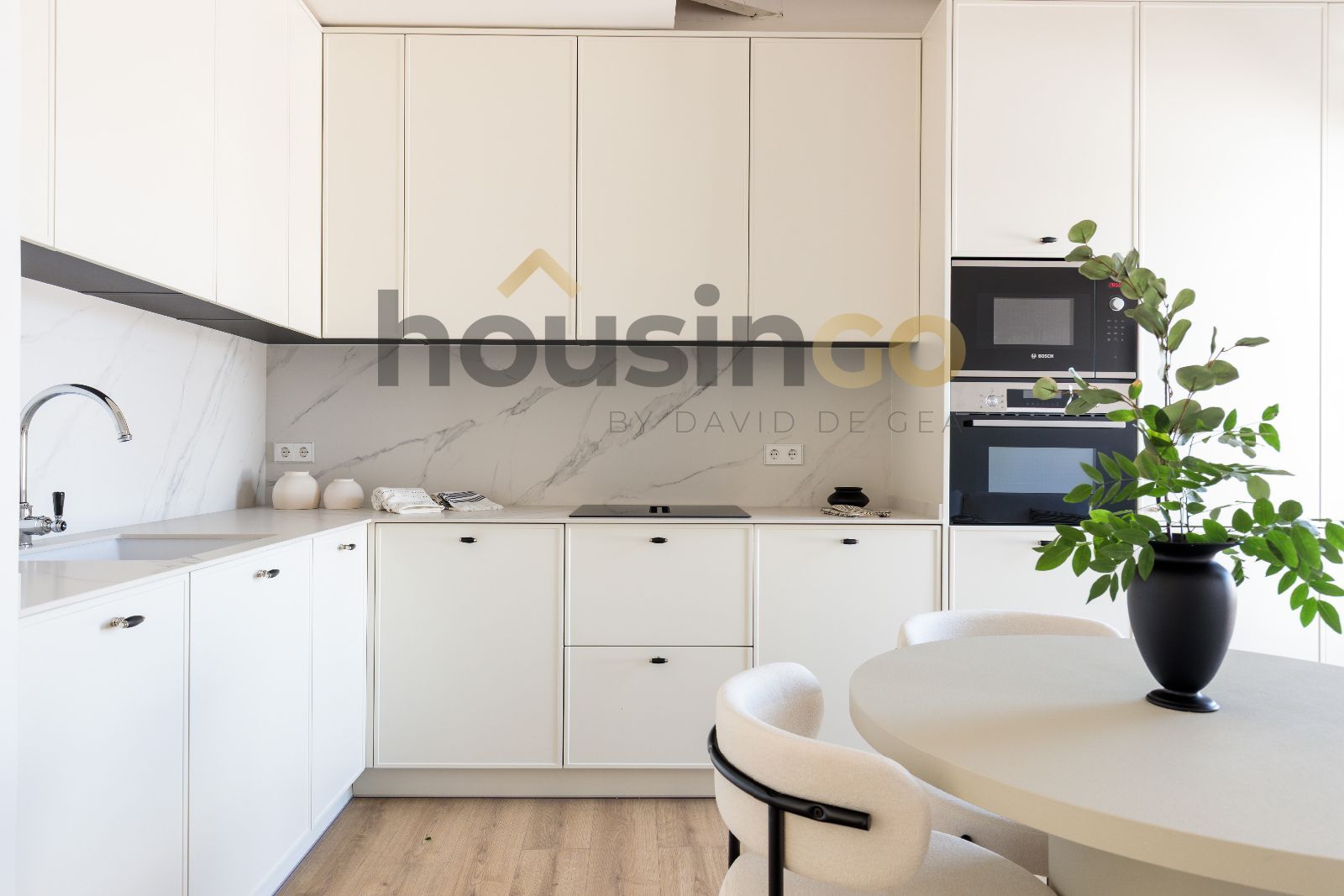 Vivienda - Ático en alquiler en Calle  Luchana