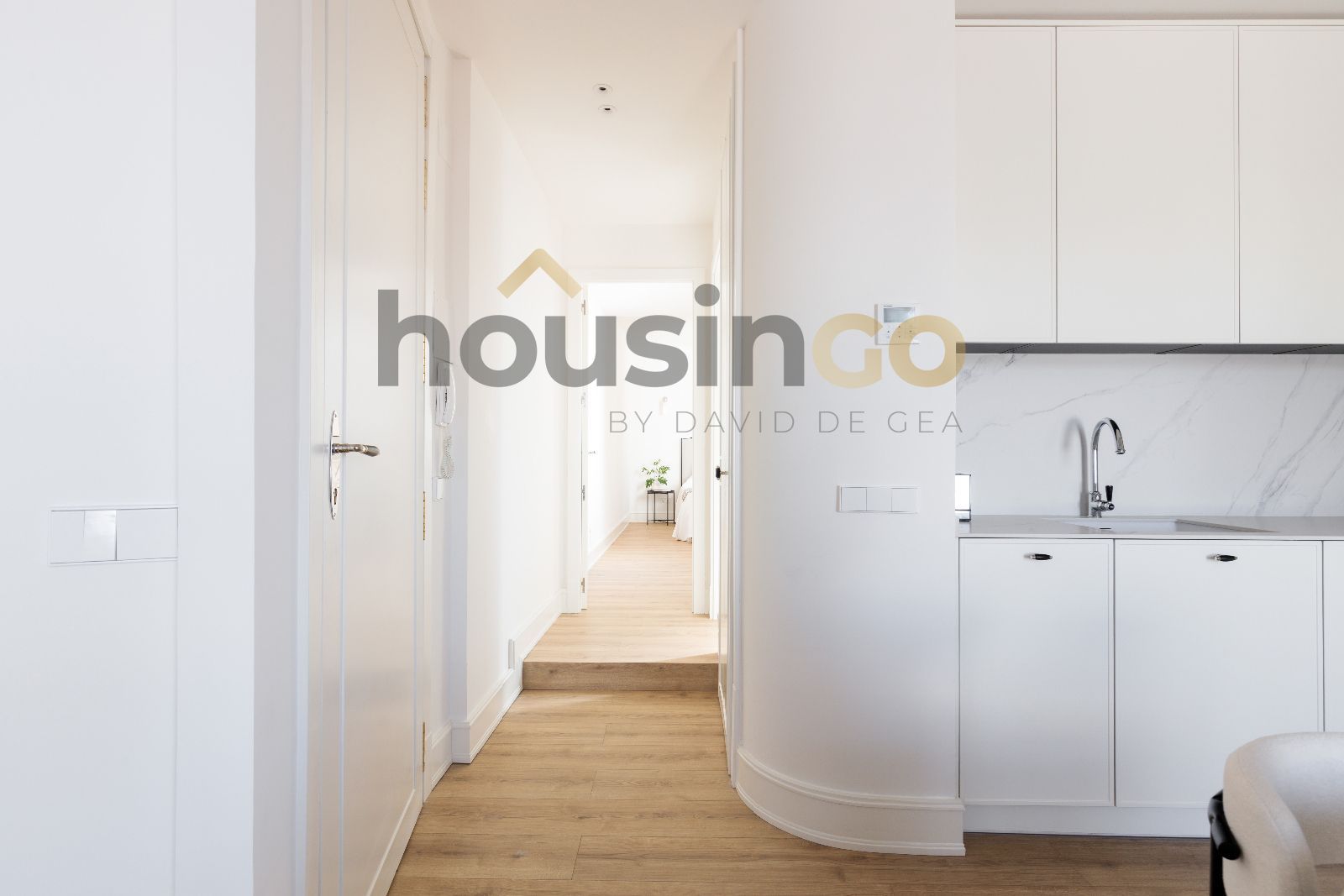 Vivienda - Ático en alquiler en Calle  Luchana
