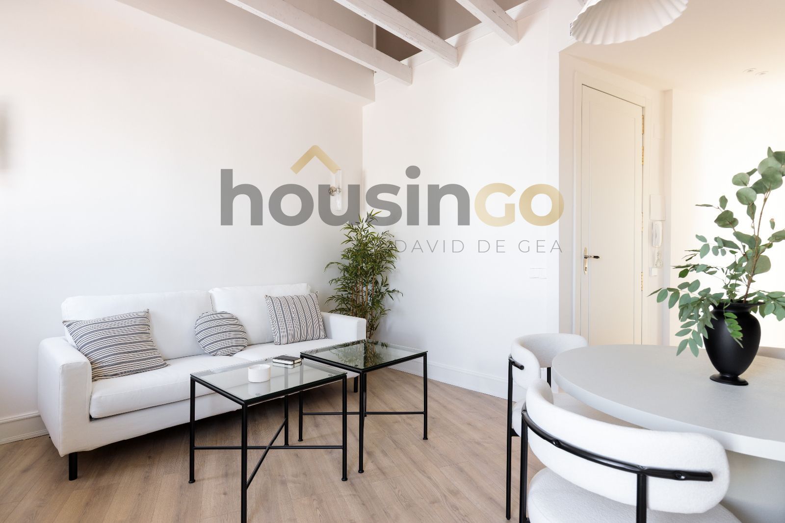 Vivienda - Ático en alquiler en Calle  Luchana
