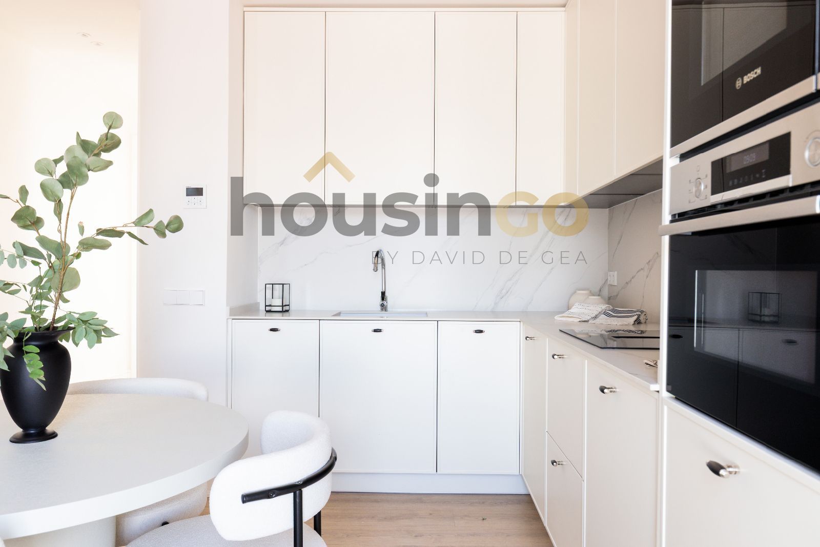 Vivienda - Ático en alquiler en Calle  Luchana
