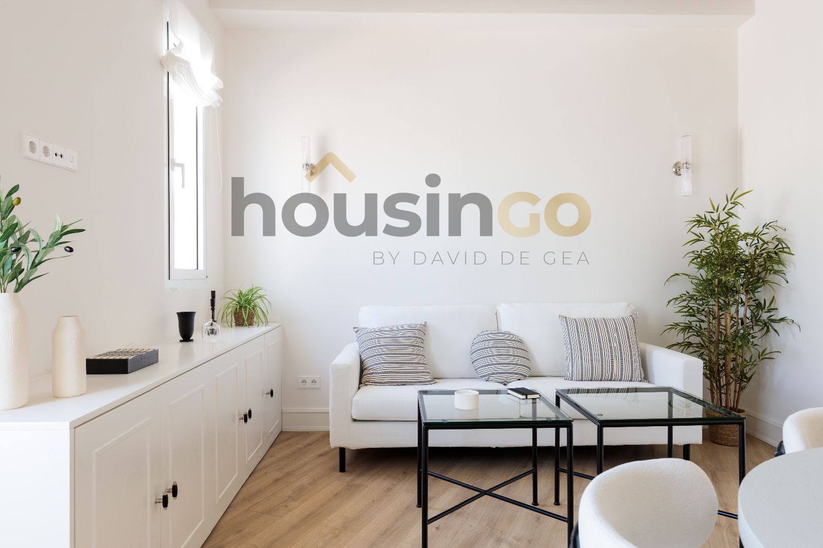 Vivienda - Ático en alquiler en Calle  Luchana