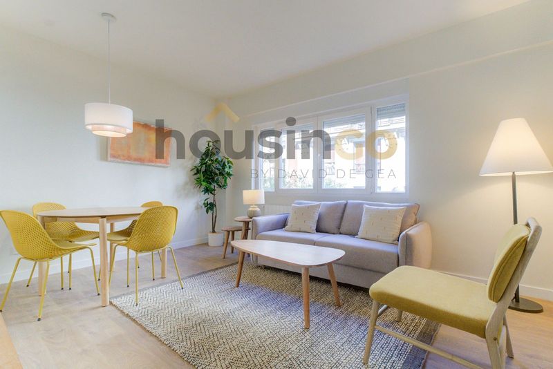 1-bed apartment with parking in Lopez De Hoyos, Salamanca
