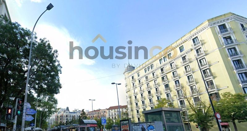 Piso de 3 dormitorios en edificio clásico en Narváez, Salamanca
