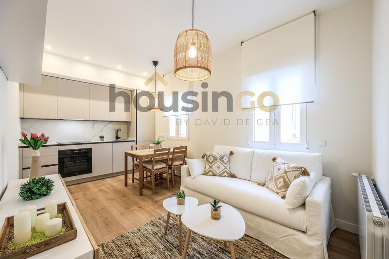 Bright 2-bed apartment with lift in Gaztambide, Chamberí