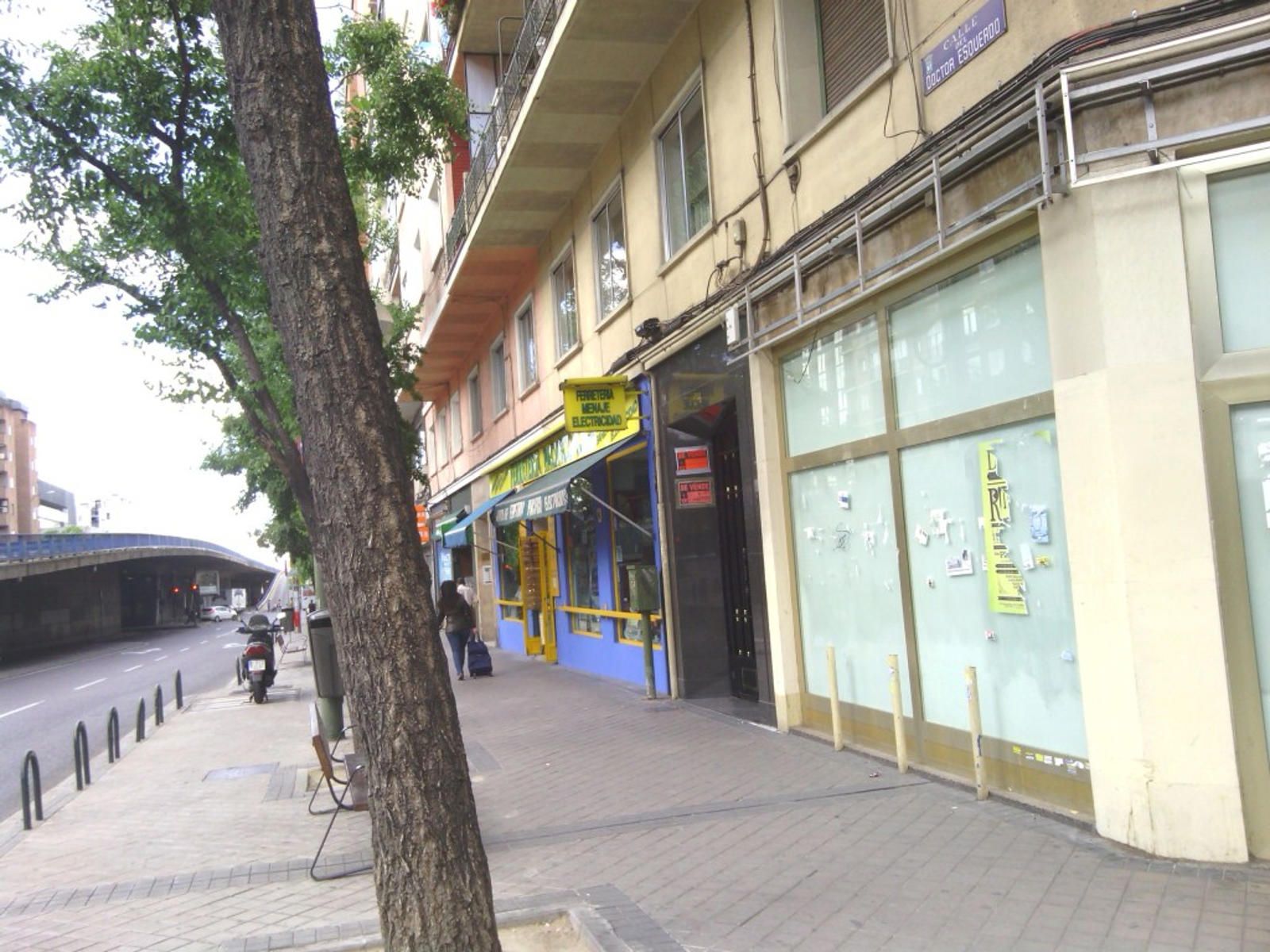 Local Comercial en venta y alquiler Madrid. Ref: 2066. h-plus SERVICIOS INMOBILIARIOS
