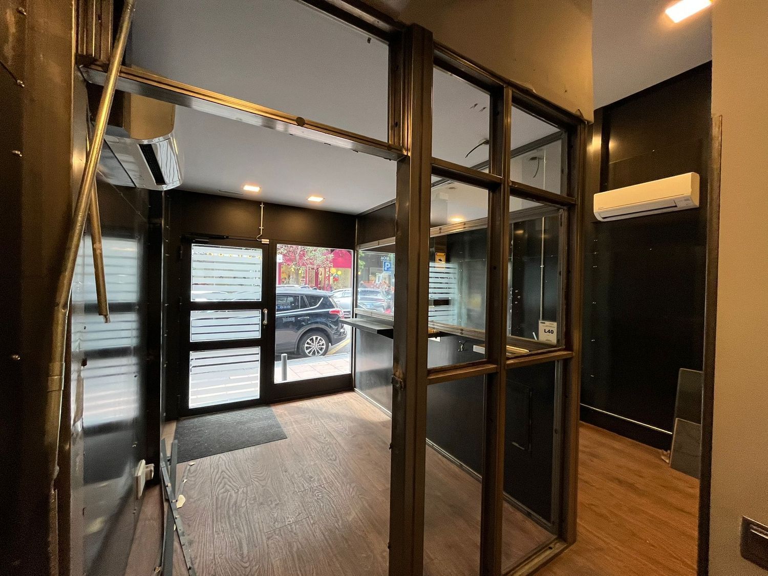 Local Comercial en venta y alquiler Madrid. Ref: 2095. h-plus SERVICIOS INMOBILIARIOS