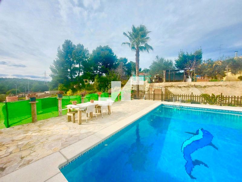 Detached Villa for sale L