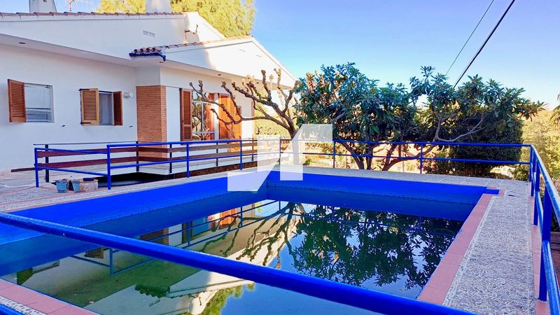 Chalet Independiente en venta Vilareal, Castellón. Ref: 95254544. HusDrommer