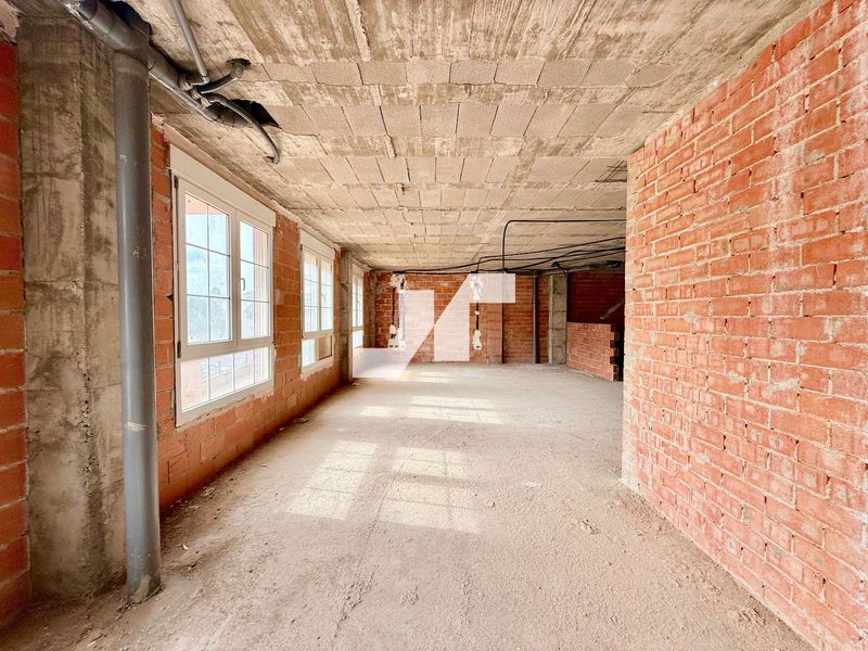 Local Comercial en venta Vilareal, Castellón. Ref: 95254645. HusDrommer